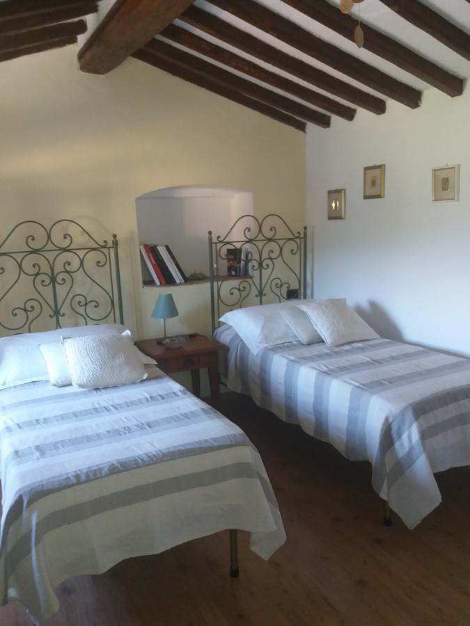 Bed and Breakfast Le Travi à Sarzana Extérieur photo
