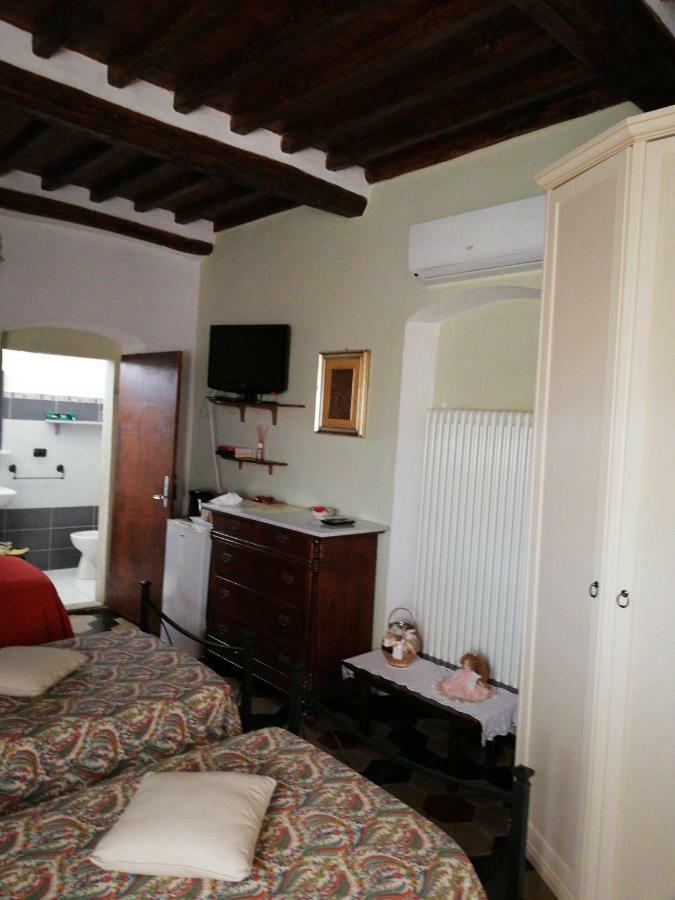 Bed and Breakfast Le Travi à Sarzana Extérieur photo